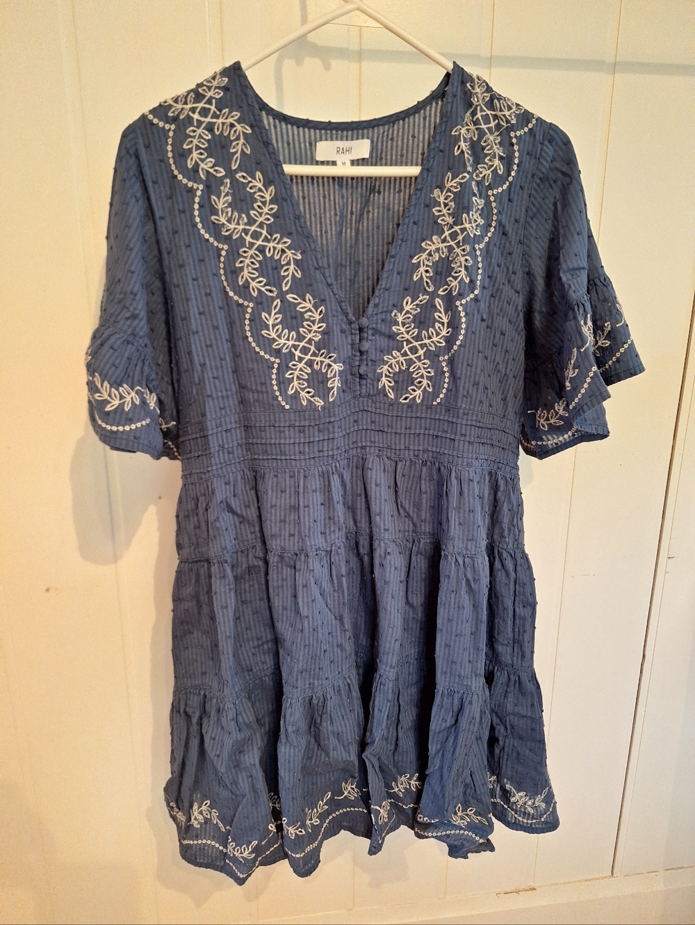NWOT RAHI CALI Blue Tunic Embroidered V-Neck Cutwork Mini Dress Size M